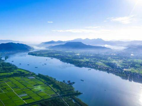 富阳提升“四手连弹”能力，助力经济稳