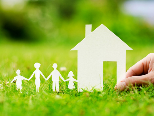 中国环境报评论：拆墙透绿让城市更好“呼吸”