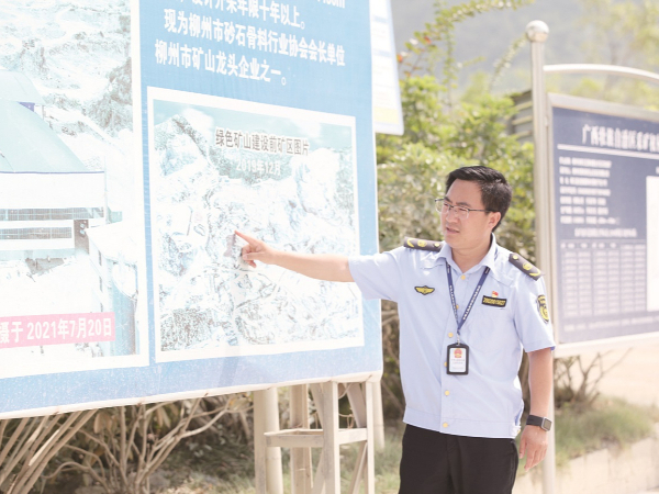 秉持为民情怀，着力破解“最急最难最盼