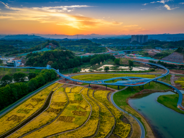 中国环境报评论：用制度保障生态环保“三管”齐下局面真正形成