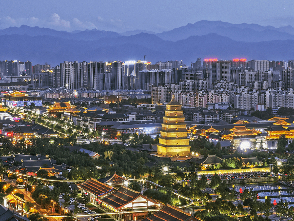 西安开展水源地塑料垃圾清漂专项行动