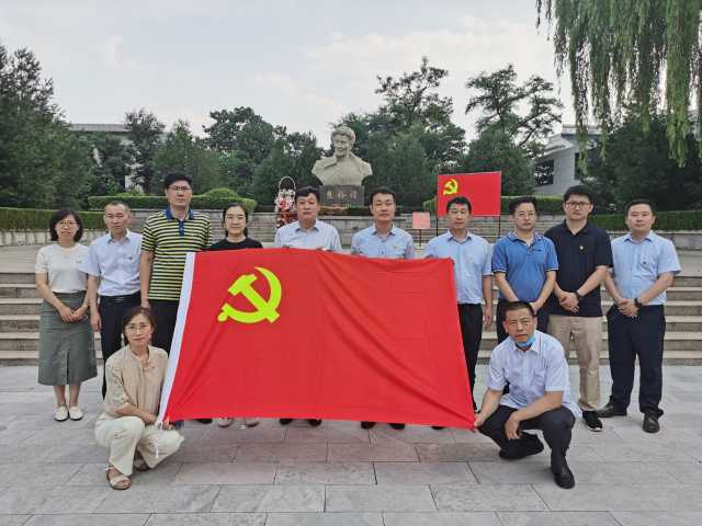 中国环境报快讯:山东省土壤污染防治中心党支部以机关企业结对共建,党旗插在治土一线 中国环境报快讯:山东省土壤污染防治中心党支部以机关企业结对共建,党旗插在治土一线