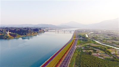 乐山:开启“海棠香国”的生态幸福“密码” 乐山:开启“海棠香国”的生态幸福“密码”