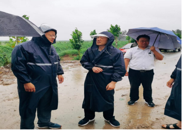 济南全力整治入河排污口,“小黑河”变“小清河” 济南全力整治入河排污口,“小黑河”变“小清河”