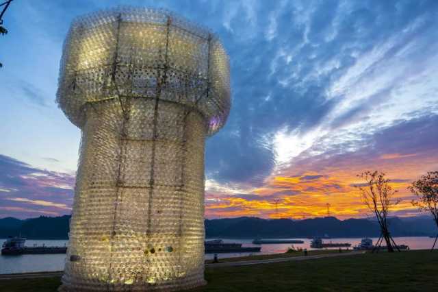 长江漂浮物、化工废料,摇身一变成艺术品 长江漂浮物、化工废料,摇身一变成艺术品