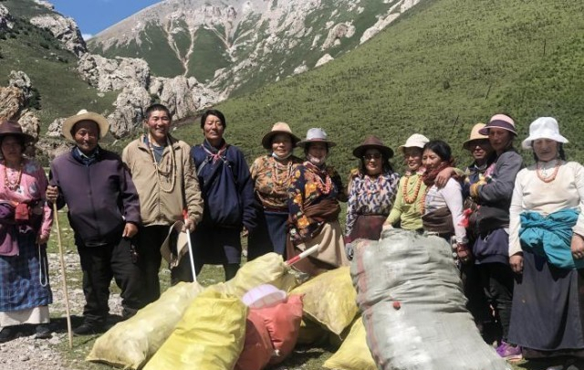 青海蒙旗牧民扎西当智和他的“副业”:15年,只此青绿 青海蒙旗牧民扎西当智和他的“副业”:15年,只此青绿