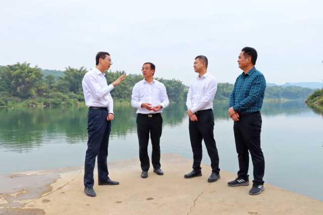 广西壮族自治区生态环境厅厅长陈亮深入来宾四县市调研