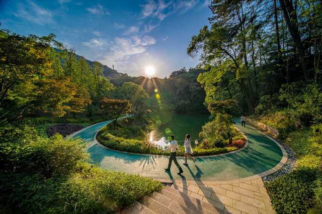 重庆缙云山:绿色再返青山 红火日子重归大山 重庆缙云山:绿色再返青山 红火日子重归大山