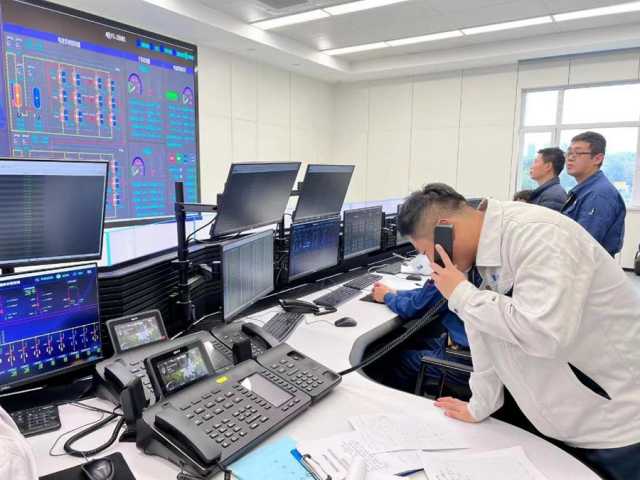 新华全媒+｜城市的“电力银行”——解码大连液流电池储能调峰电站