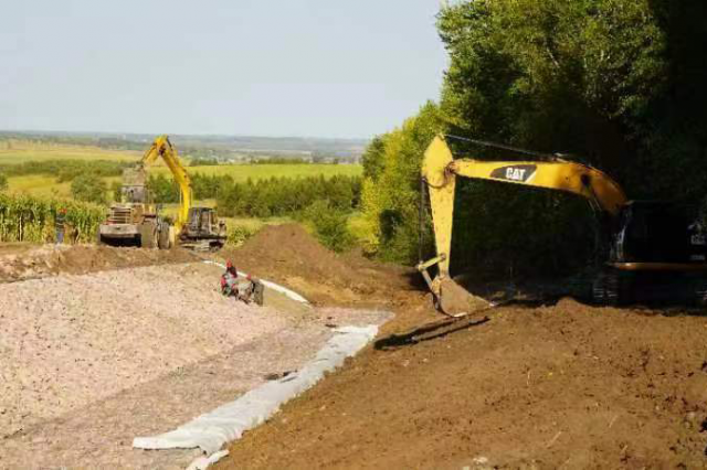 侵蚀沟综合治理 让“薄”地变“宝”地 侵蚀沟综合治理 让“薄”地变“宝”地