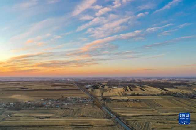 新华全媒+｜吉林：秋粮收储进行时 “翻地越冬”备明春