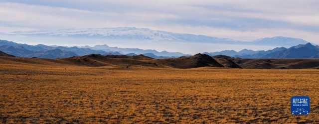 远山牧歌扬 远山牧歌扬