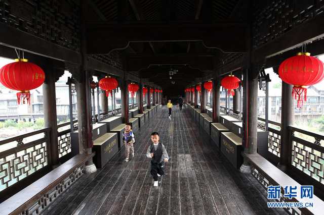 【“飞阅”中国】重庆濯水古镇：初冬秋韵依然浓