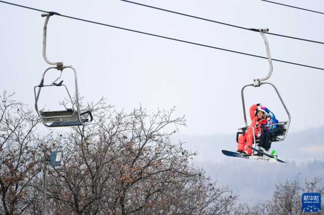 新华全媒+丨吉林:新雪季“开板” 新华全媒+丨吉林:新雪季“开板”