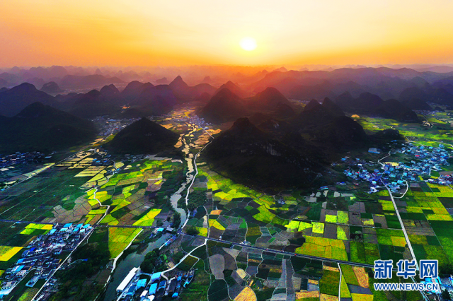 【“飞阅”中国】田园画卷里的“振兴之路”