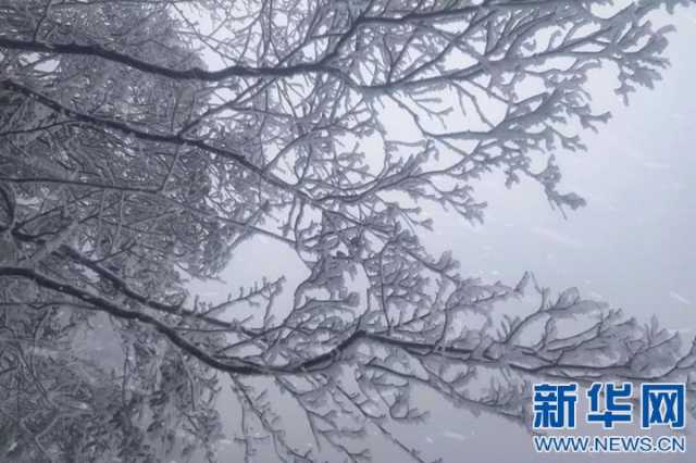 【“飞阅”中国】沉浸式赏雪 江西武功山初雪如约而至 【“飞阅”中国】沉浸式赏雪 江西武功山初雪如约而至